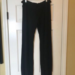 WILDFOX BLACK SWEATPANTS